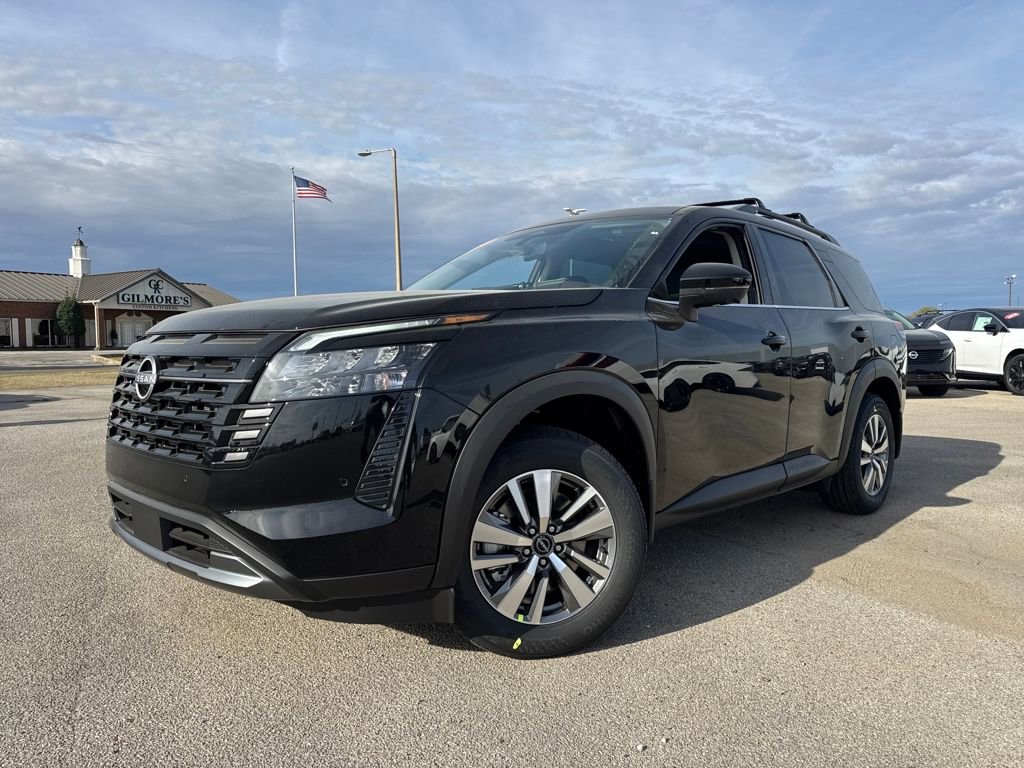 New 2026 Nissan Pathfinder SL
