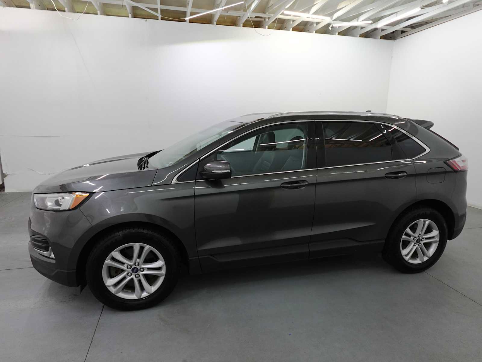 Used 2019 Ford Edge SEL w/ Equipment Group 201A AWD/4WD image 8