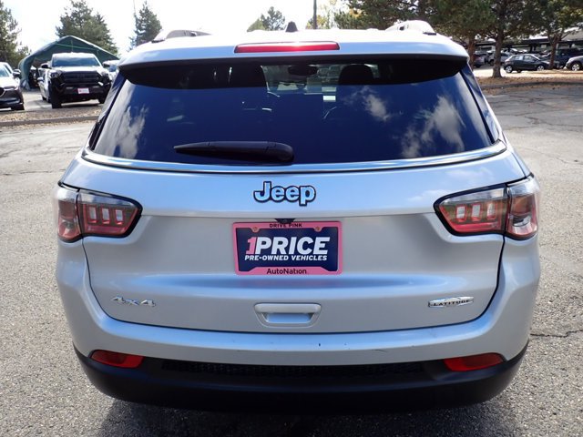 Used 2024 Jeep Compass Latitude AWD/4WD image 3