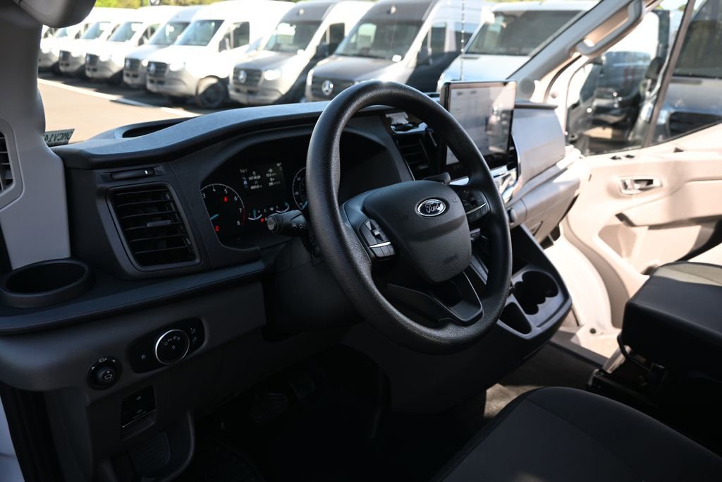Used 2023 Ford Transit 350 XLT image 6