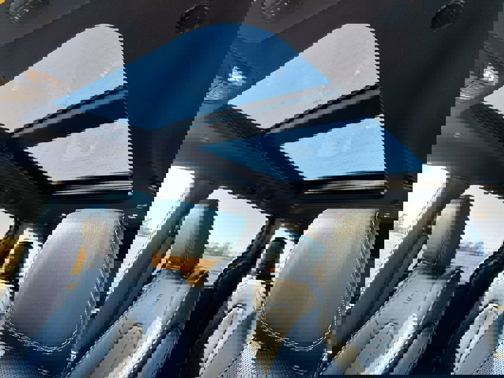 Used 2025 Chrysler Pacifica Limited image 22