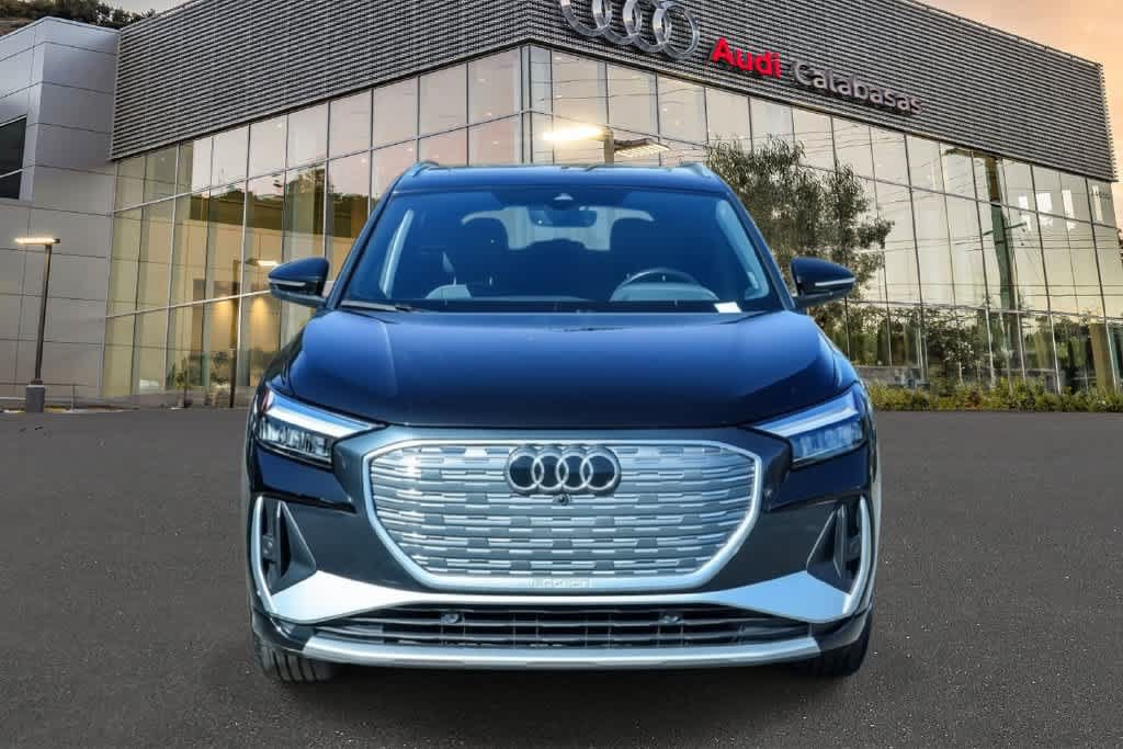 Used 2023 Audi Q4 e-tron Premium Plus AWD/4WD image 2