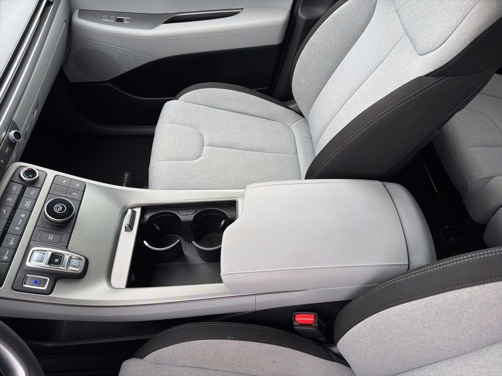 Used 2023 Hyundai Palisade SE image 45