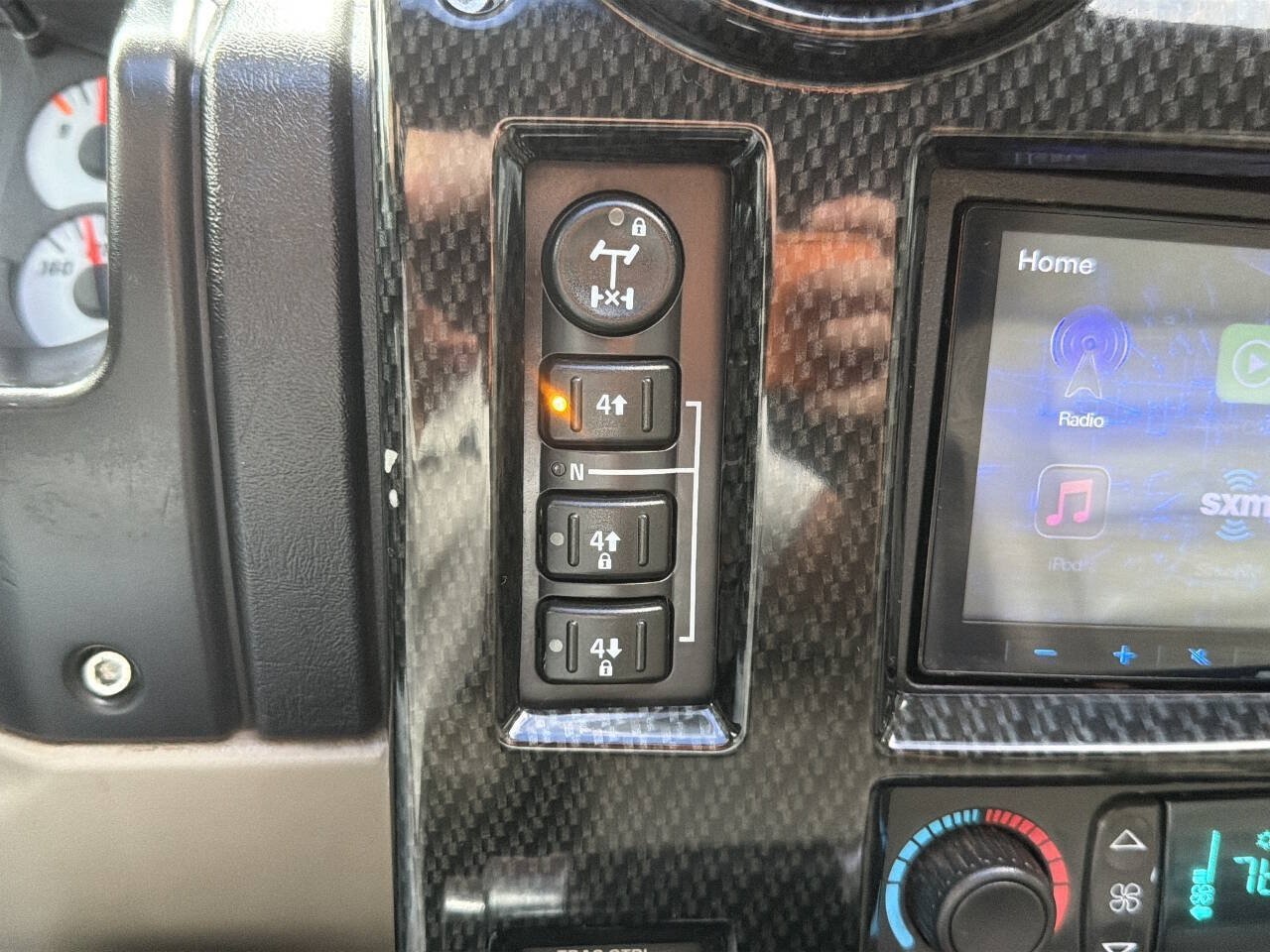 Used 2003 HUMMER H2 w/ Preferred Equipment Group AWD/4WD image 43