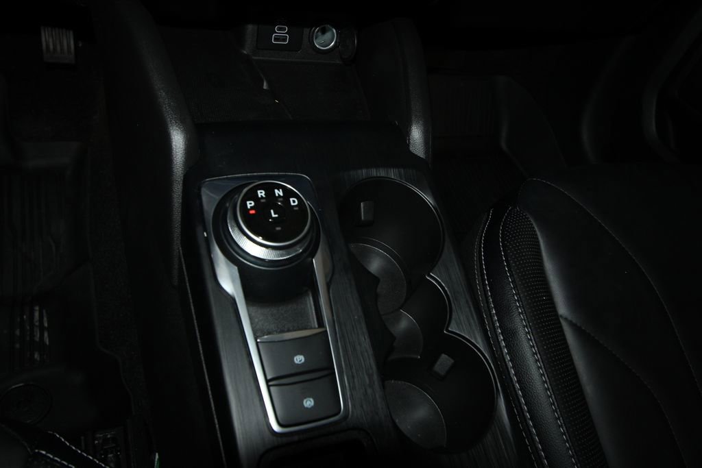 Used 2025 Ford Escape Platinum w/ Premium Technology Package image 16