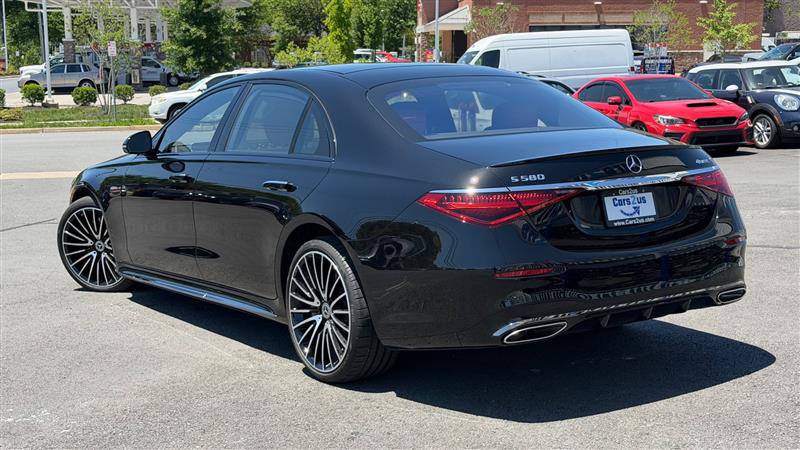 Used 2023 Mercedes-Benz S 580 4MATIC Sedan image 4