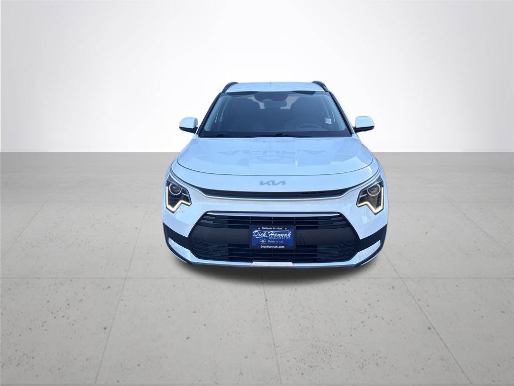 Used 2025 Kia Niro LX FWD image 3