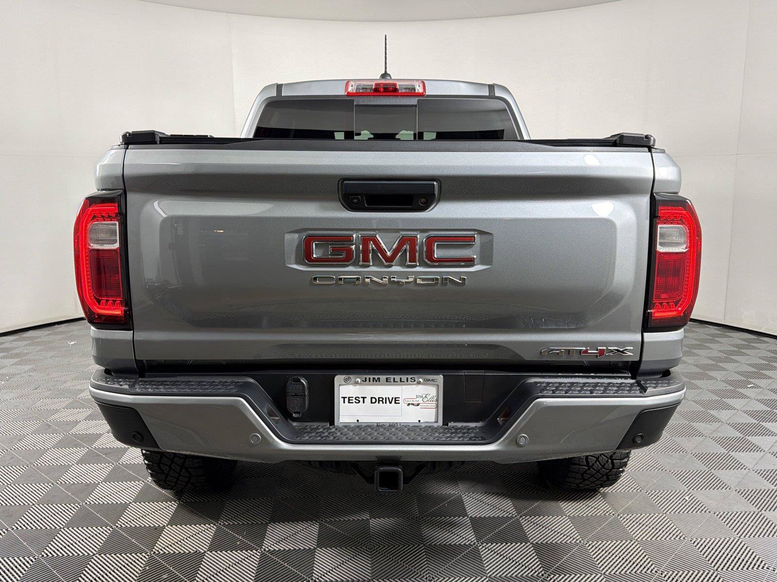 Used 2024 GMC Canyon AT4X AWD/4WD image 5