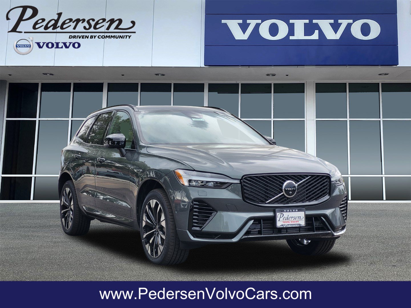 New 2026 Volvo XC60 T8 Plus w/ Protection Package Premier