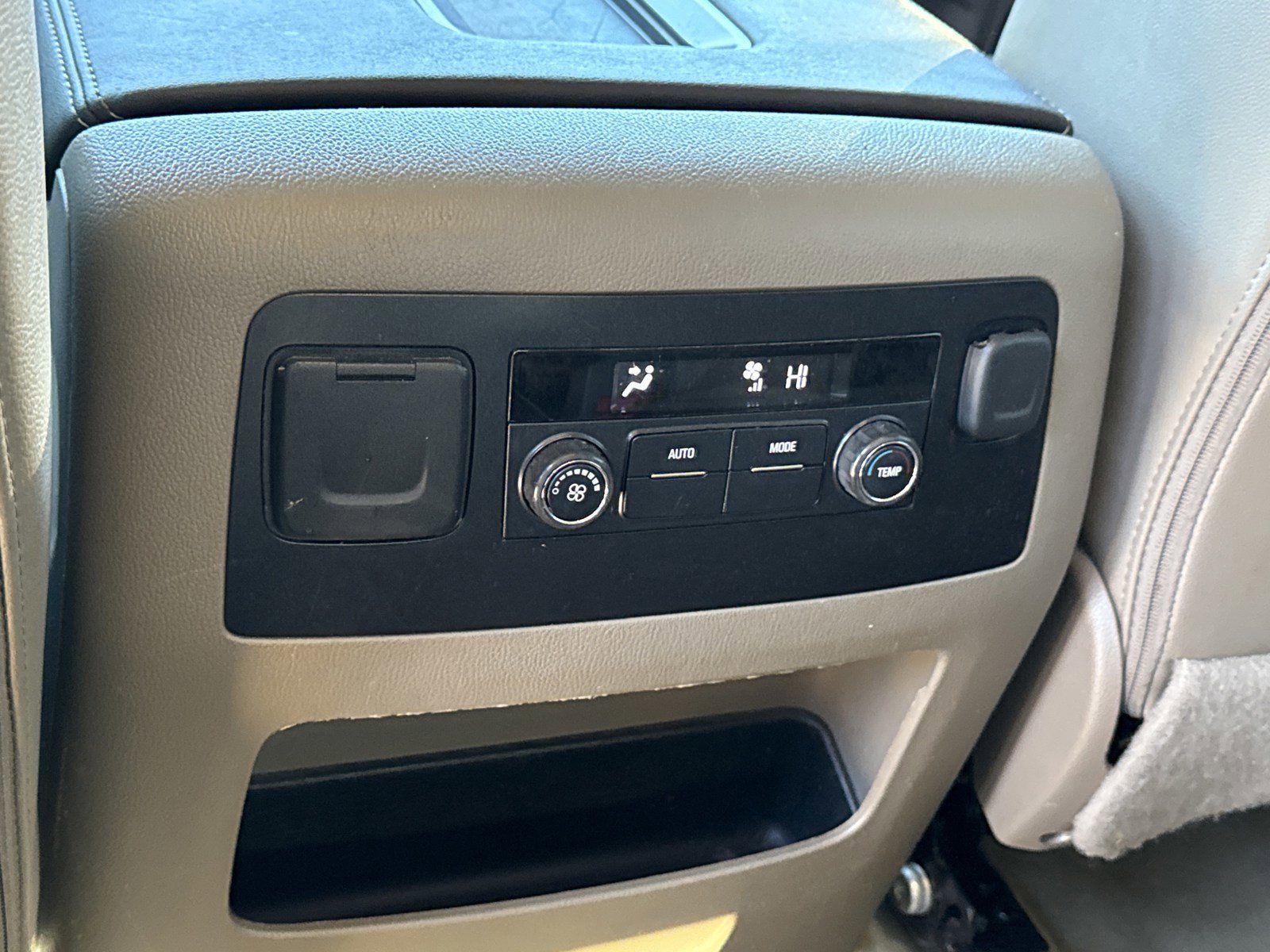 Used 2018 Chevrolet Tahoe LT w/ Max Trailering Package image 17