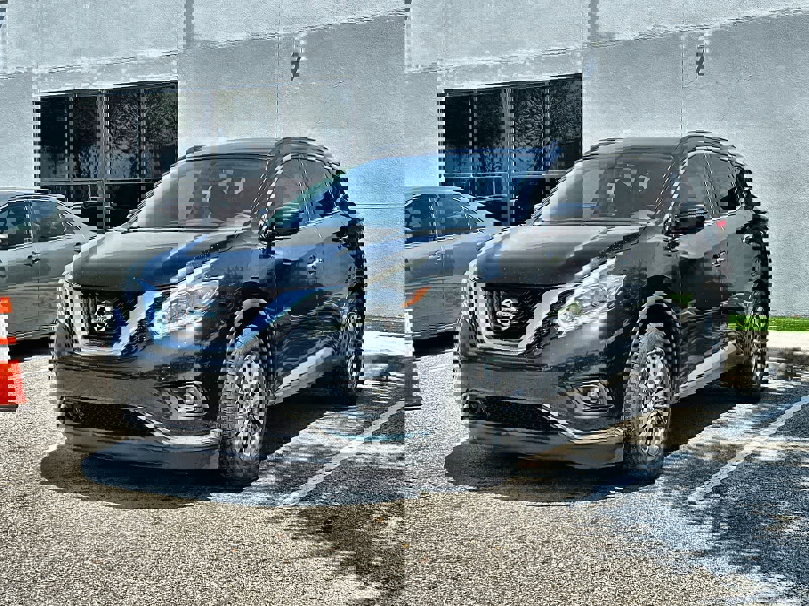 Used 2018 Nissan Murano SV image 1