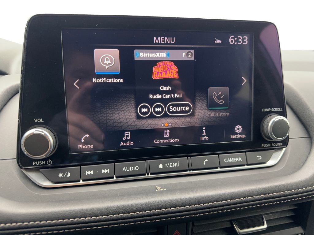 Used 2024 Nissan Rogue SV w/ SV Premium Package image 61