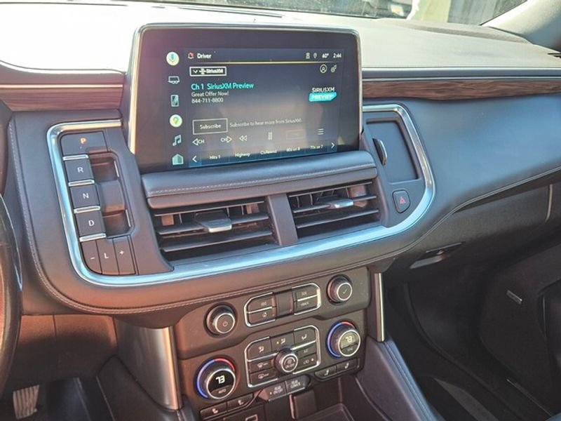 Used 2022 Chevrolet Tahoe Z71 w/ Z71 Off-Road Package AWD/4WD image 22