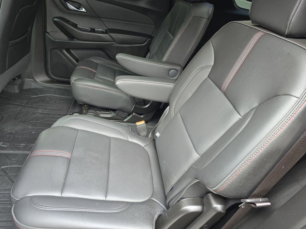 Certified 2023 Chevrolet Traverse RS w/ LPO, Floor Liner Package image 12