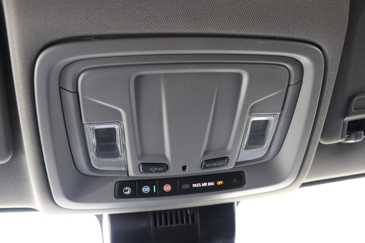 Used 2025 GMC Sierra 1500 SLT AWD/4WD image 44