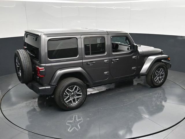 Used 2025 Jeep Wrangler Unlimited Sahara AWD/4WD image 45