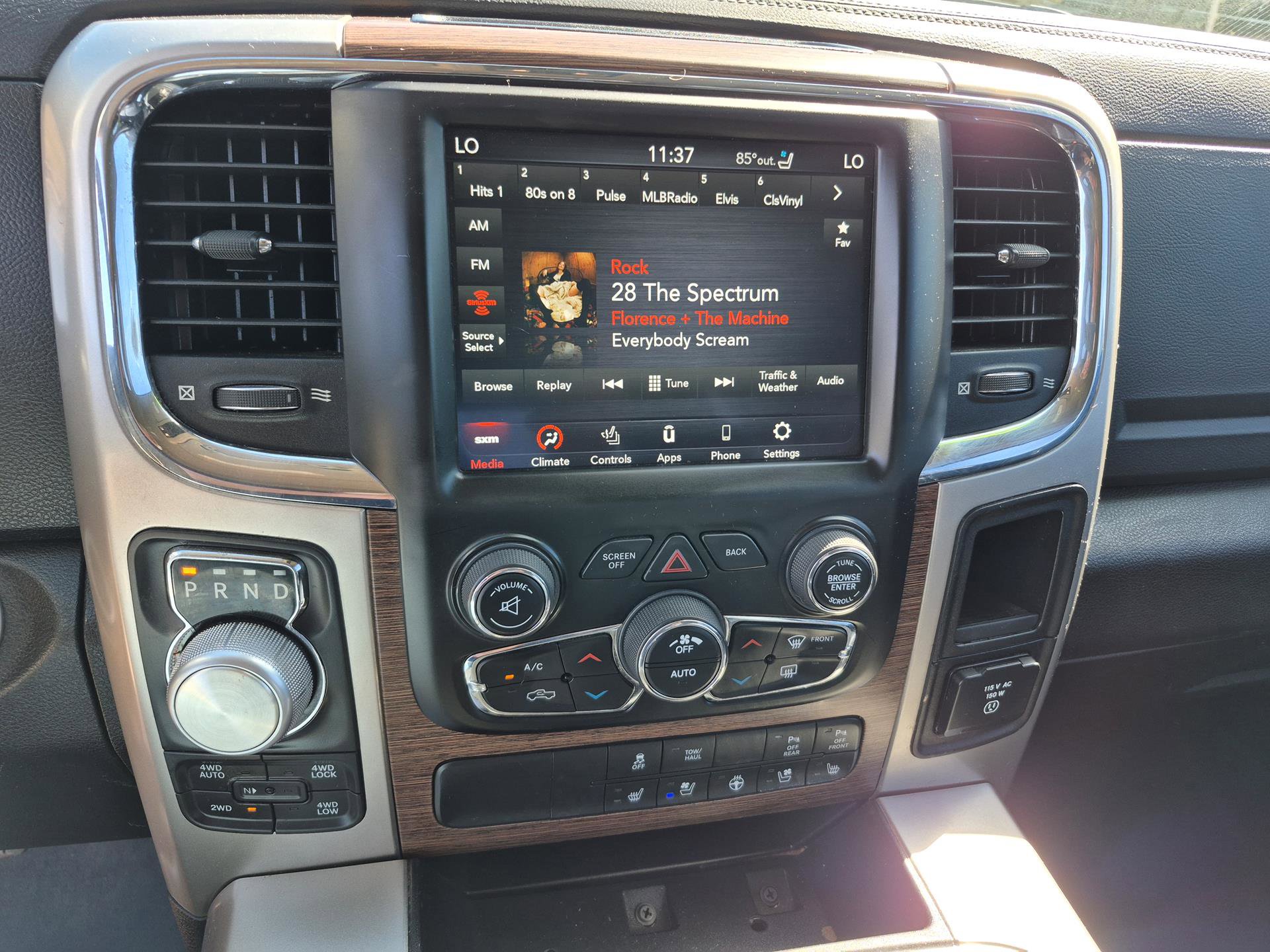 Used 2018 RAM 1500 Laramie w/ Convenience Group image 14