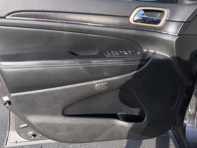 Used 2014 Jeep Grand Cherokee Limited image 9