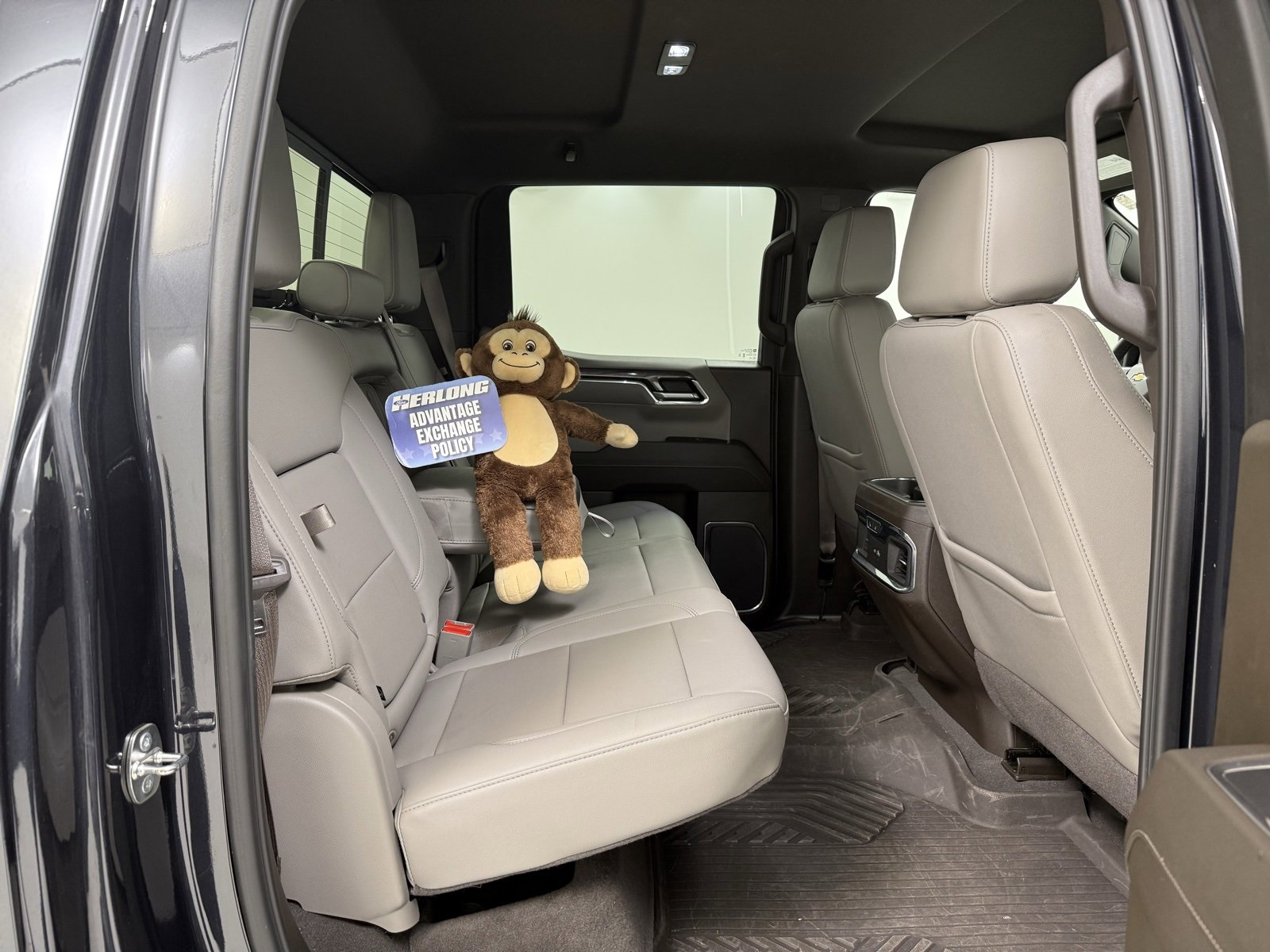 Used 2024 Chevrolet Silverado 1500 LTZ image 31