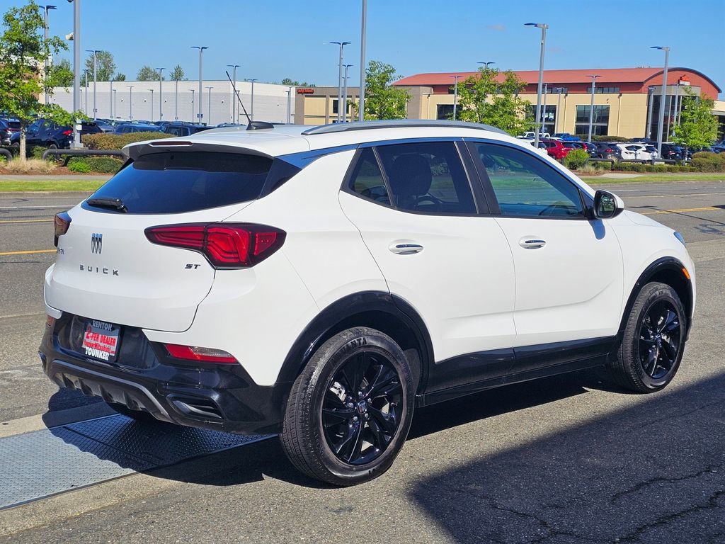 Used 2024 Buick Encore GX Sport Touring AWD/4WD image 5