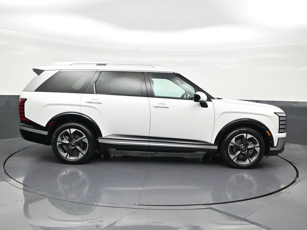 Used 2026 Hyundai Palisade Limited FWD image 7