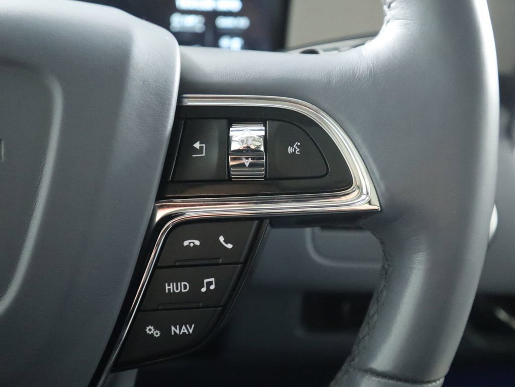 Used 2021 Lincoln Navigator L Black Label w/ Cargo Convenience Package image 12