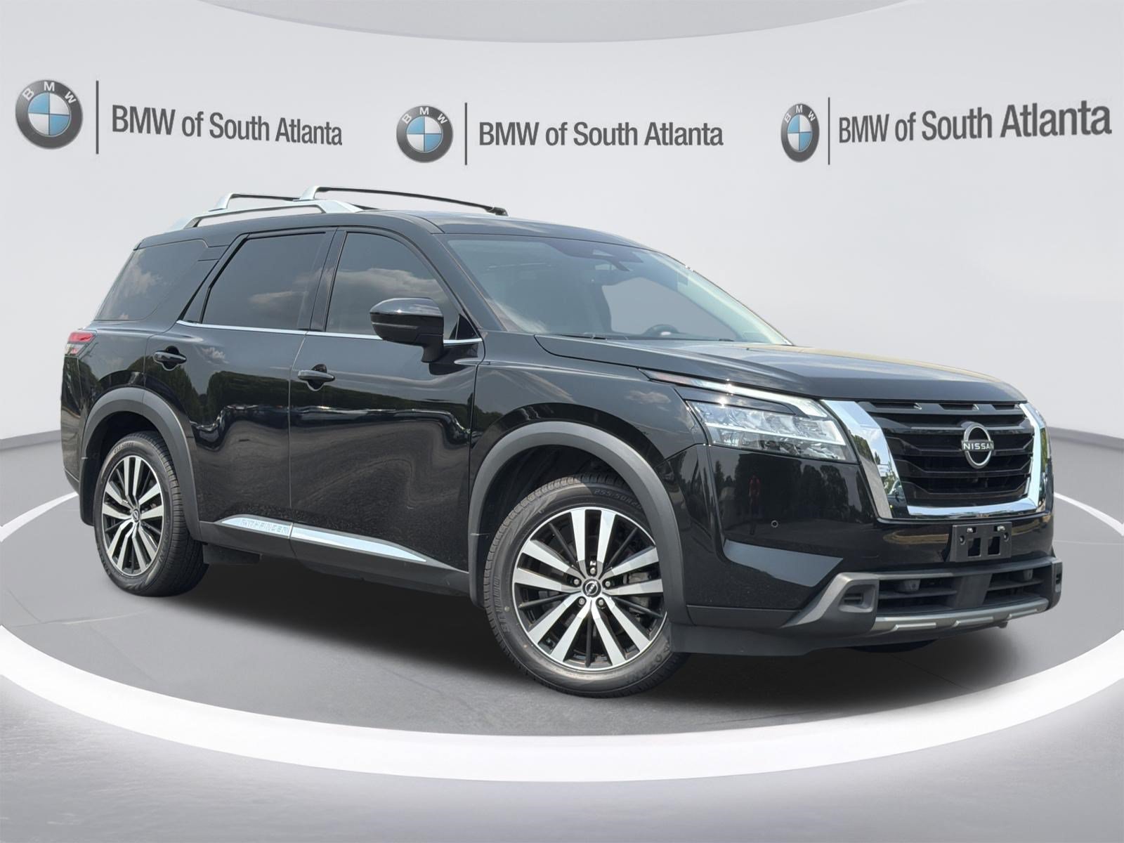 Used 2023 Nissan Pathfinder Platinum AWD/4WD image 2