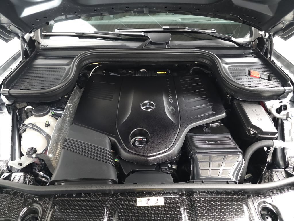 Certified 2025 Mercedes-Benz GLS 450 4MATIC image 37