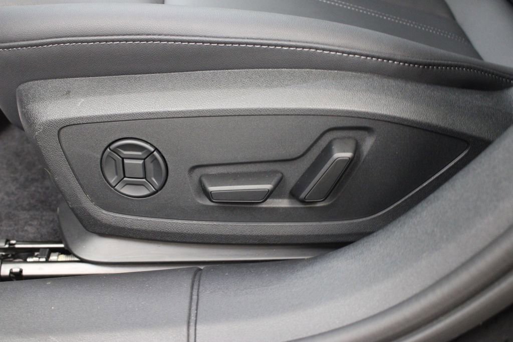 Used 2025 Audi A5 2.0T Premium Plus w/ Premium Plus AWD/4WD image 20