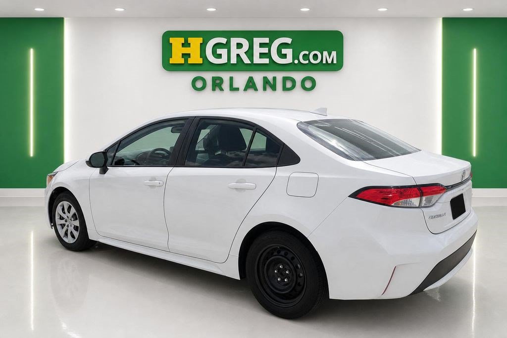 Used 2020 Toyota Corolla LE FWD image 2