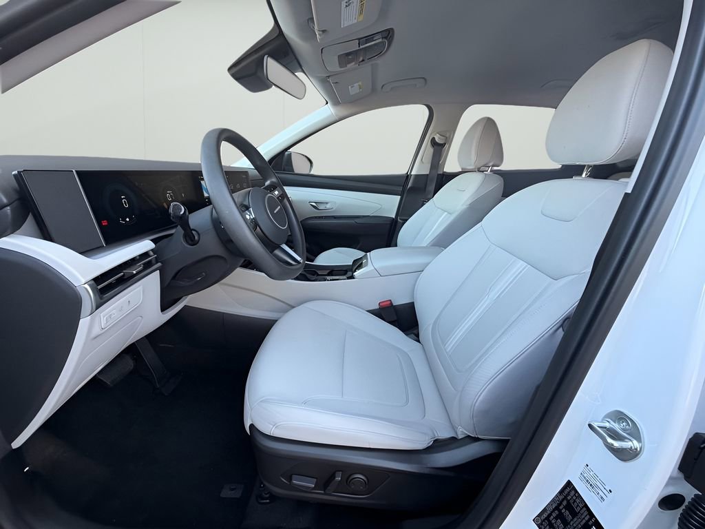 Certified 2025 Hyundai Tucson SEL image 12
