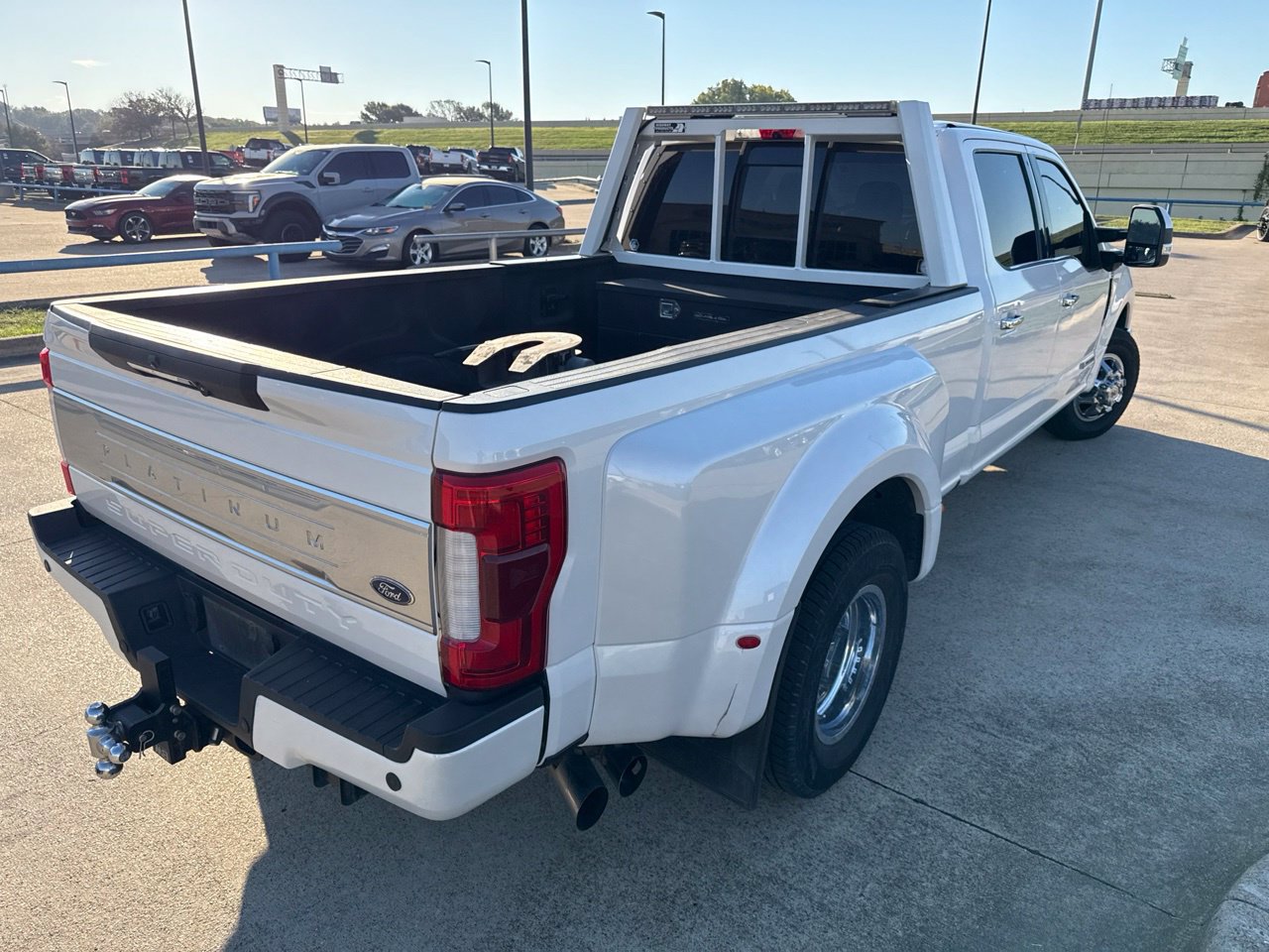 Used 2017 Ford F350 Platinum w/ Platinum Ultimate Package RWD image 10