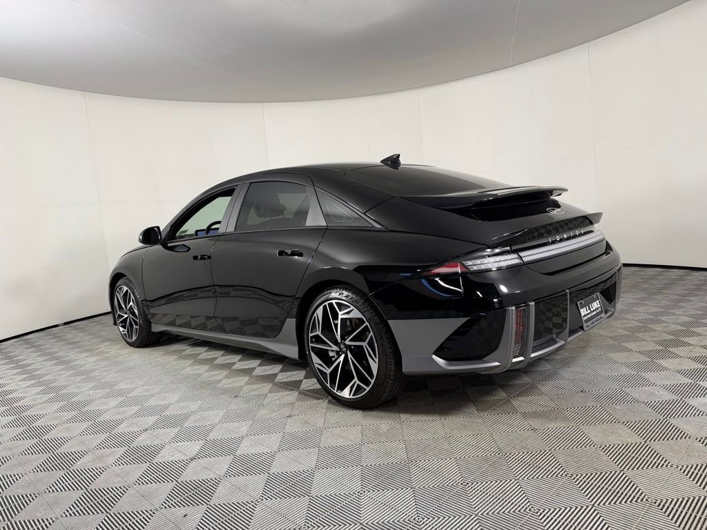 Used 2025 Hyundai Ioniq 6 SEL image 9