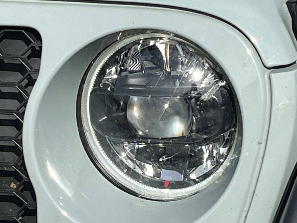 Used 2024 Jeep Wrangler Unlimited Sport AWD/4WD image 9