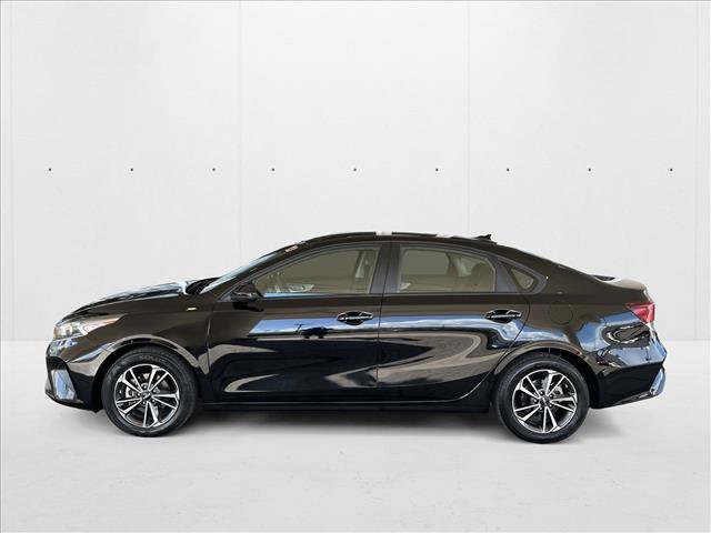 Used 2023 Kia Forte LXS video 2