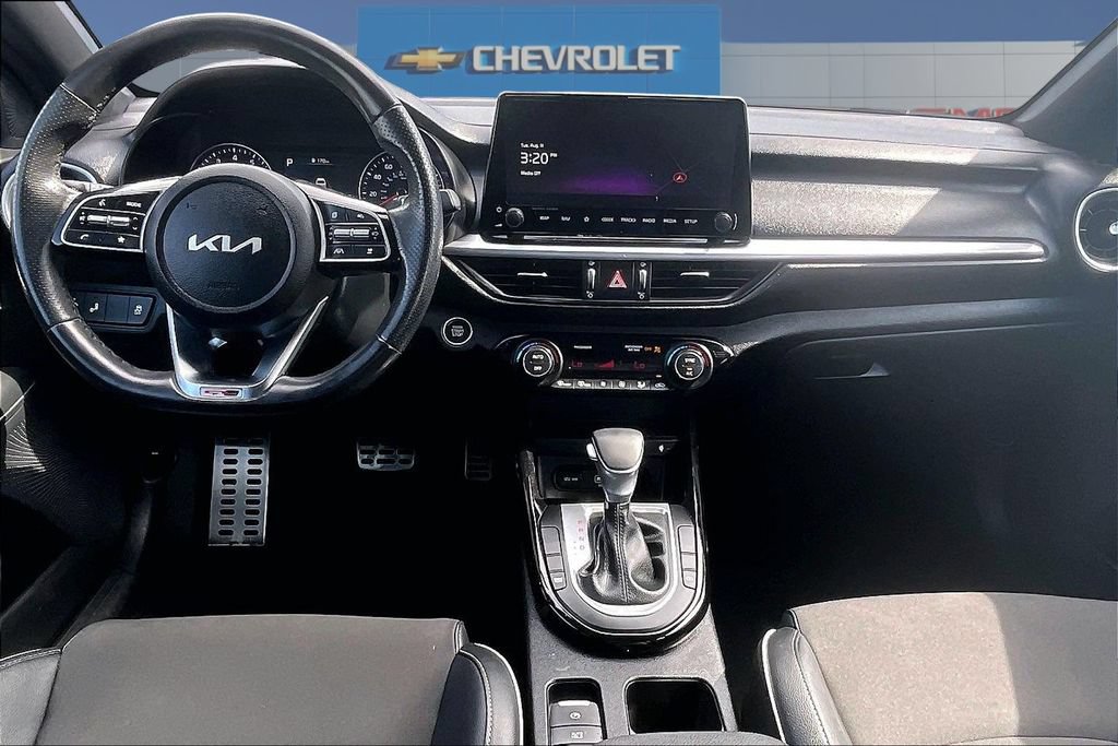 Used 2024 Kia Forte GT-Line w/ GT-Line Premium Package FWD image 7