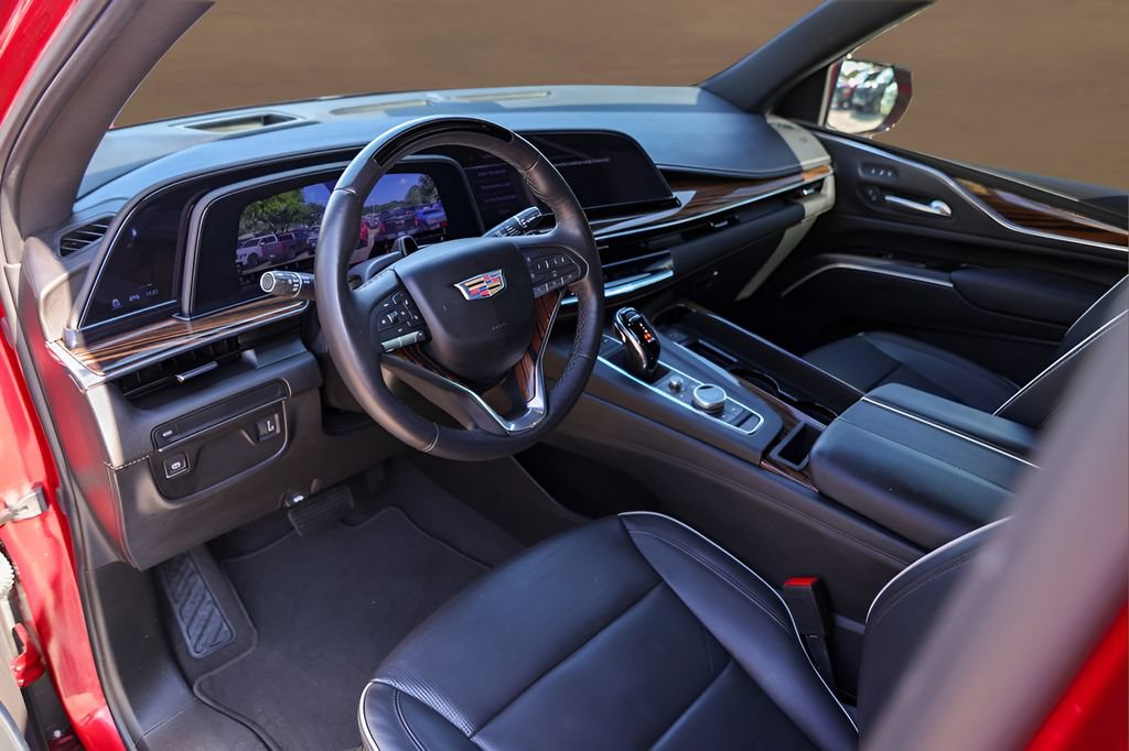 Certified 2024 Cadillac Escalade ESV Premium Luxury RWD image 9
