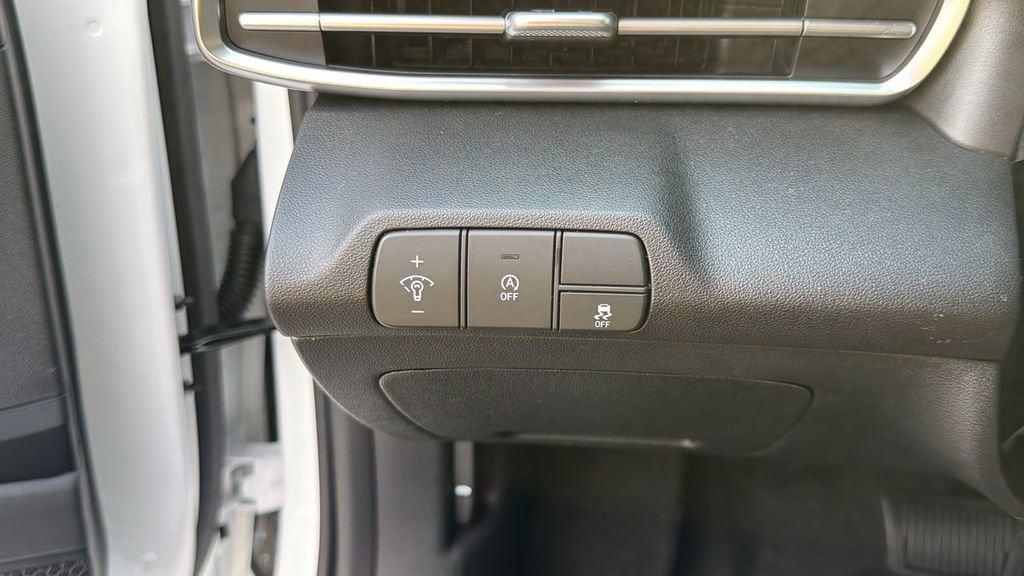 New 2026 Hyundai Elantra SE image 31