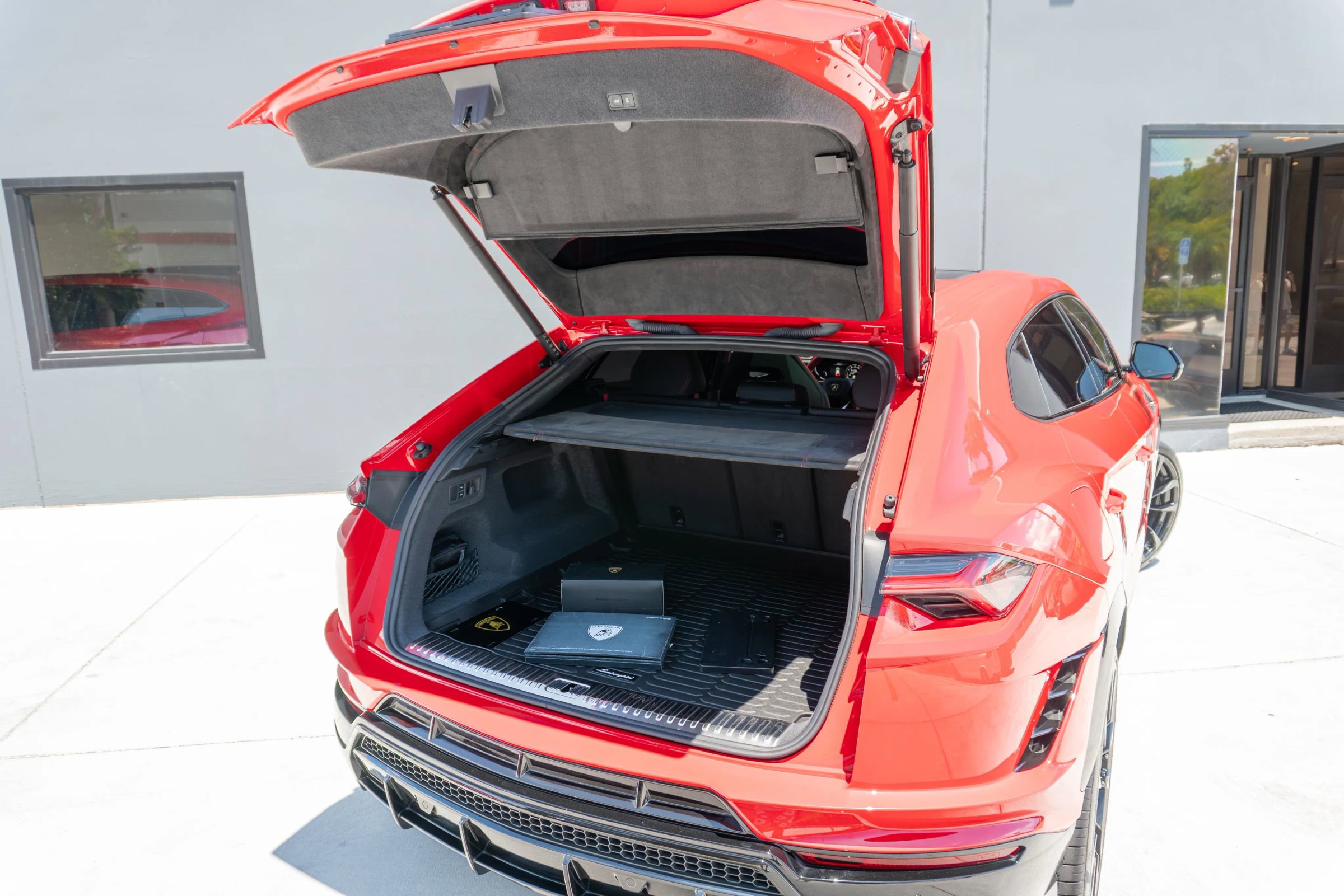 Used 2024 Lamborghini Urus S AWD/4WD image 64