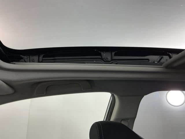 Used 2014 Subaru Forester 2.5i Premium w/ All-Weather Package image 21