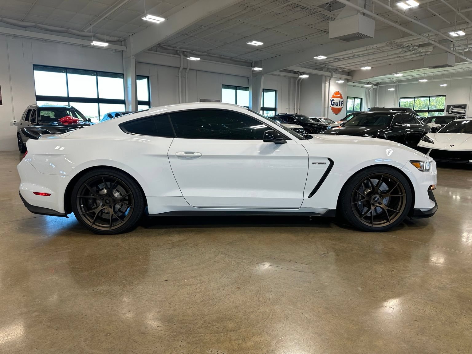 Used 2018 Ford Mustang Shelby GT350 w/ Electronics Package RWD image 8