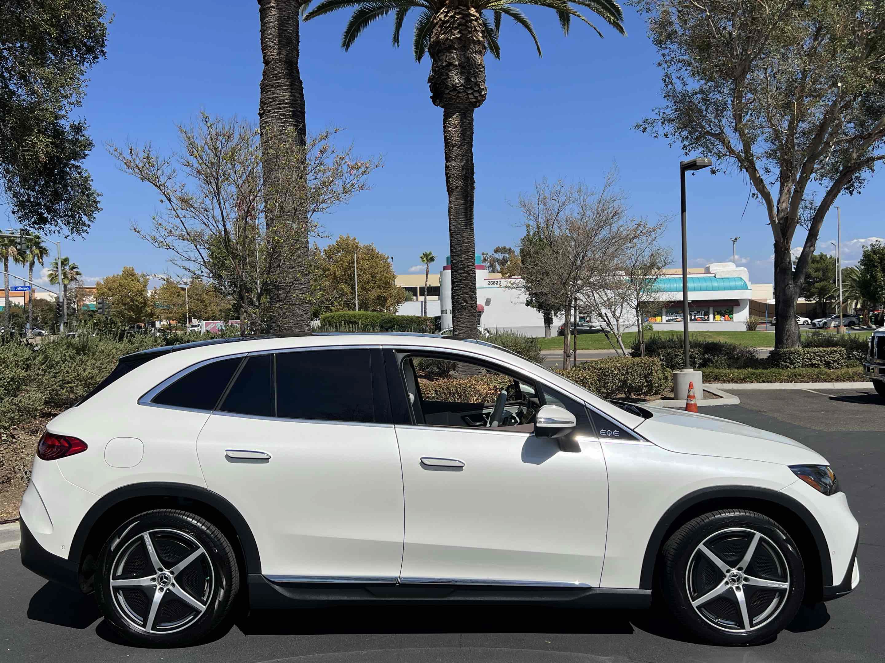 Used 2023 Mercedes-Benz EQE 350+ SUV w/ AMG Line Exterior Package image 19
