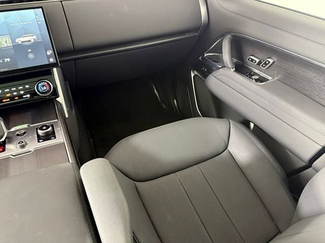 Used 2023 Land Rover Range Rover First Edition AWD/4WD image 27