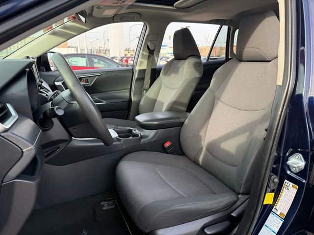 Used 2019 Toyota RAV4 XLE w/ Carpet Mat Package image 11