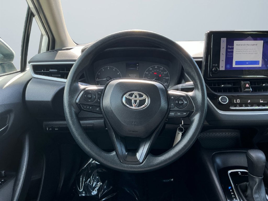 Used 2025 Toyota Corolla LE FWD image 13