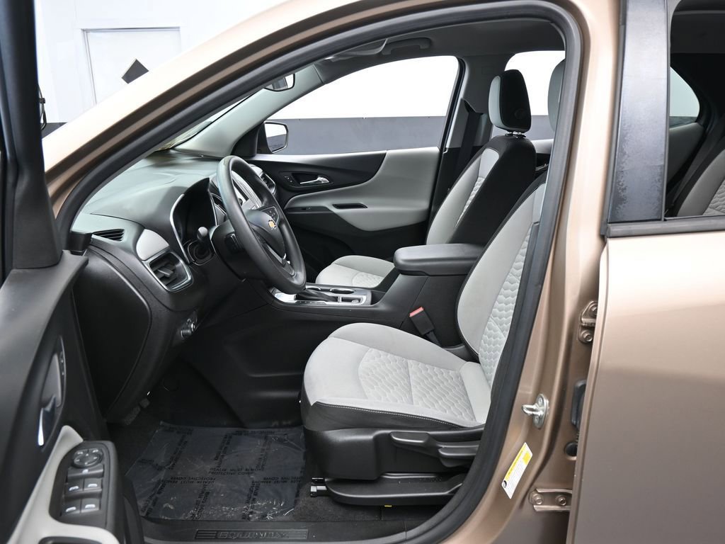 Used 2019 Chevrolet Equinox LS image 11