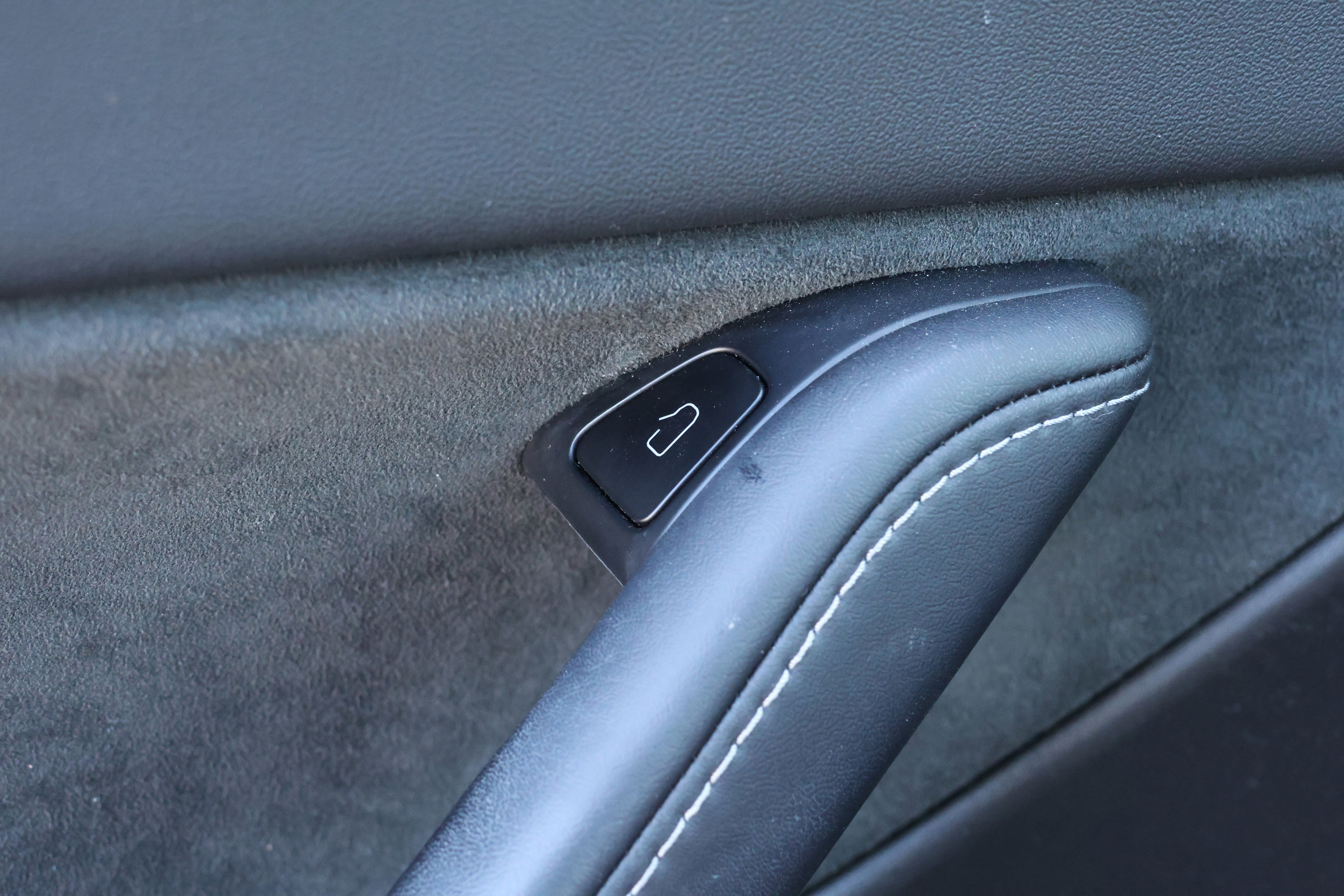 Used 2021 Tesla Model Y Long Range image 13