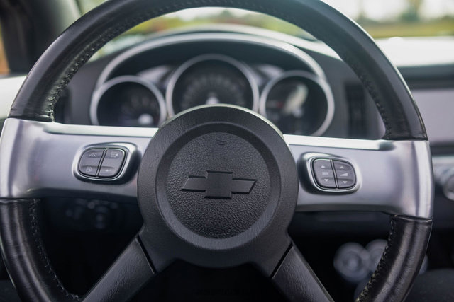 Used 2005 Chevrolet SSR w/ Preferred Equipment Group image 44