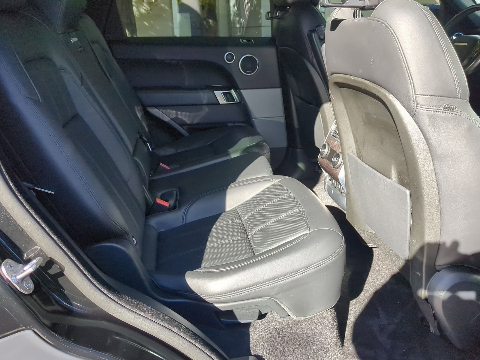 Used 2018 Land Rover Range Rover Sport Supercharged image 26