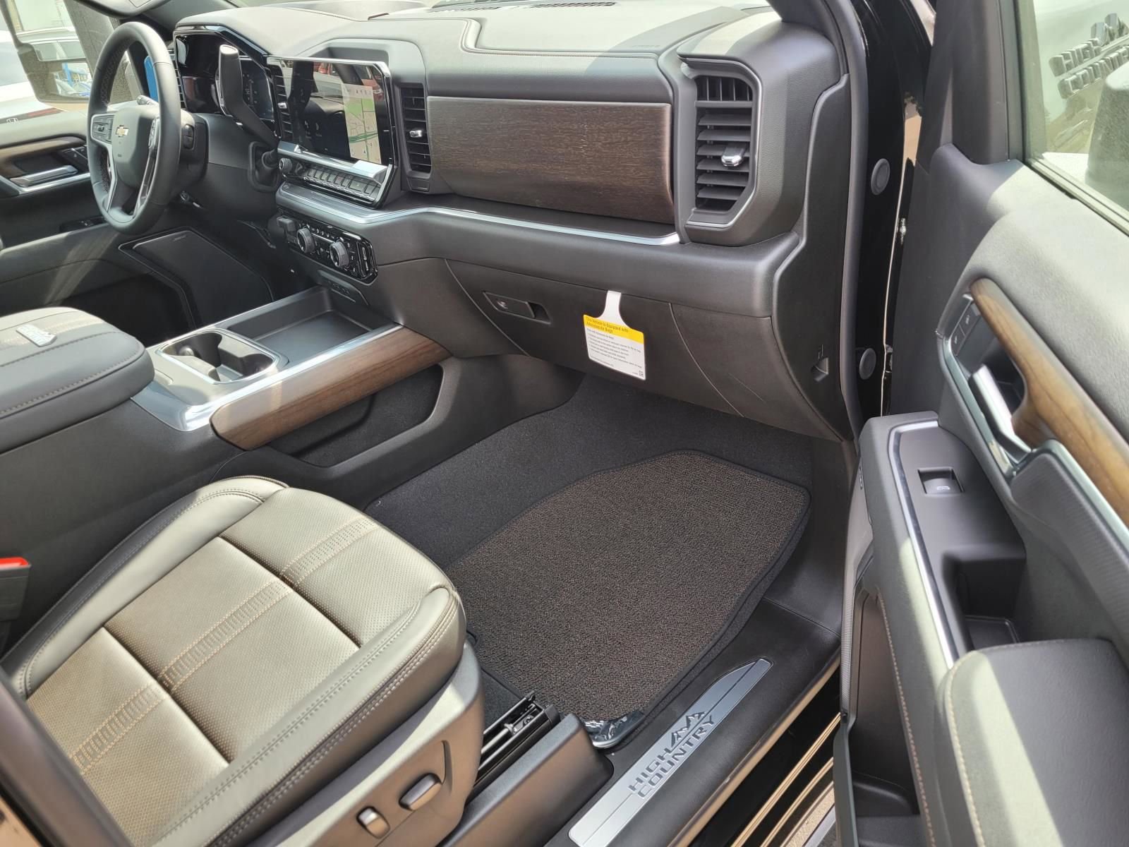 New 2026 Chevrolet Silverado 3500 High Country w/ High Country Premium Package image 6